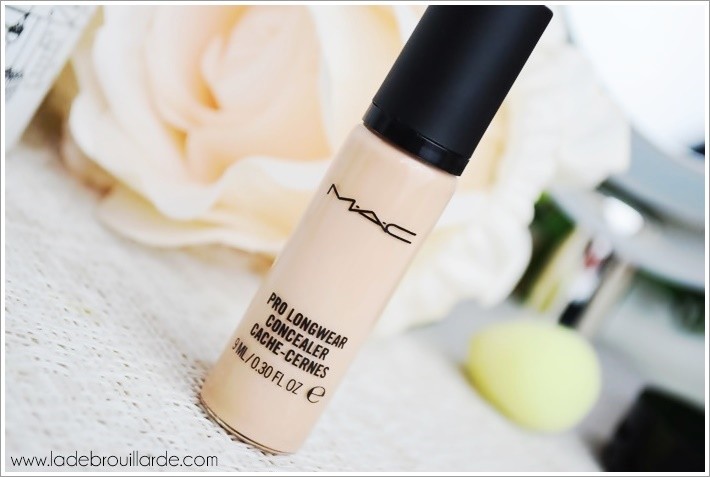 Anti-cerne waterproof mac